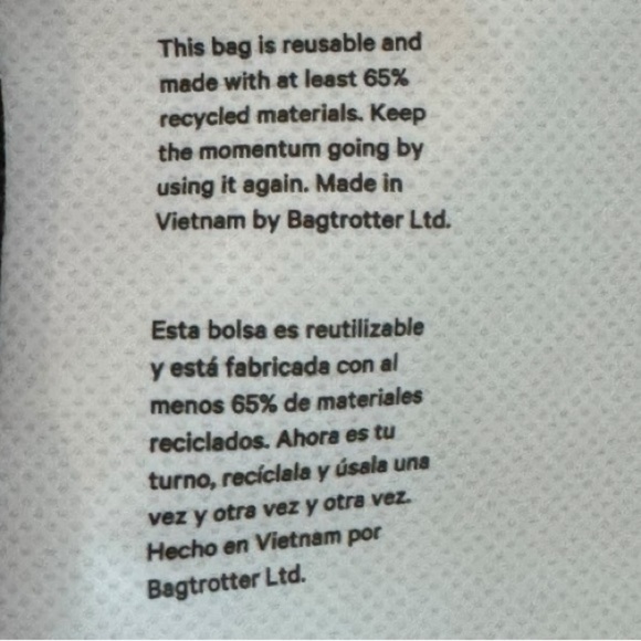 Lululemon Reusable Tote- Large - Picture 4 of 12